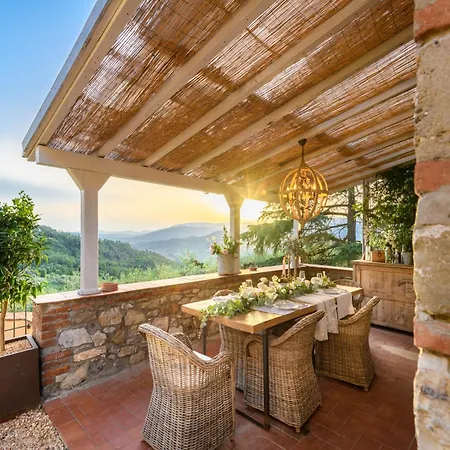 Attractive In וילה Monsummano Terme
