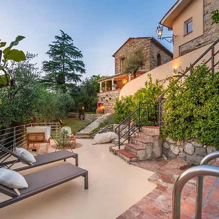 Attractive In * Monsummano Terme