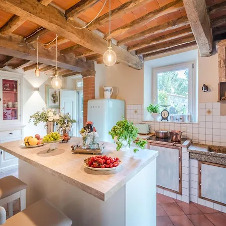 Attractive In Villa Monsummano Terme